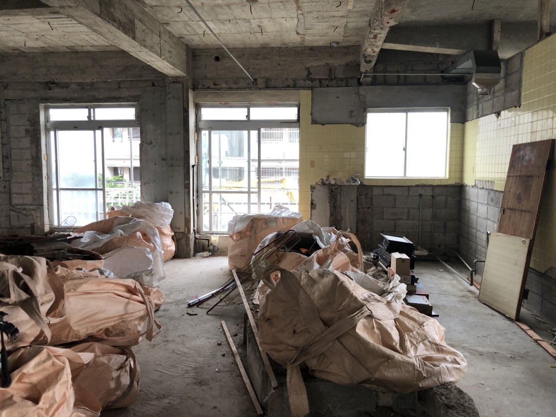 沖縄内部解体工事