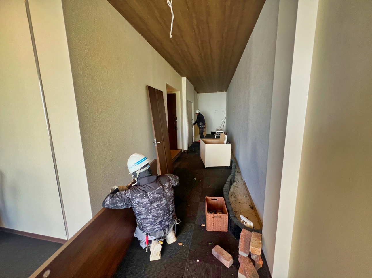 那覇市 解体工事 作業風景