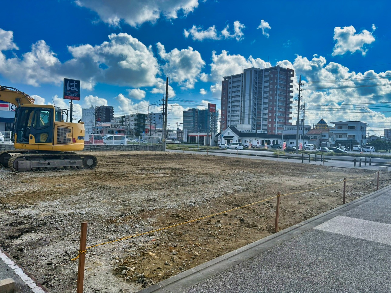 沖縄県那覇市 解体工事 作業風景