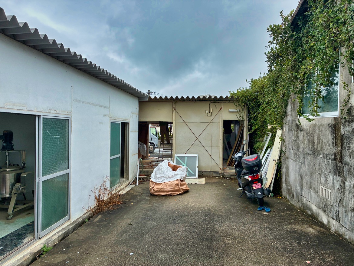 沖縄県那覇市 建物解体工事 施工前