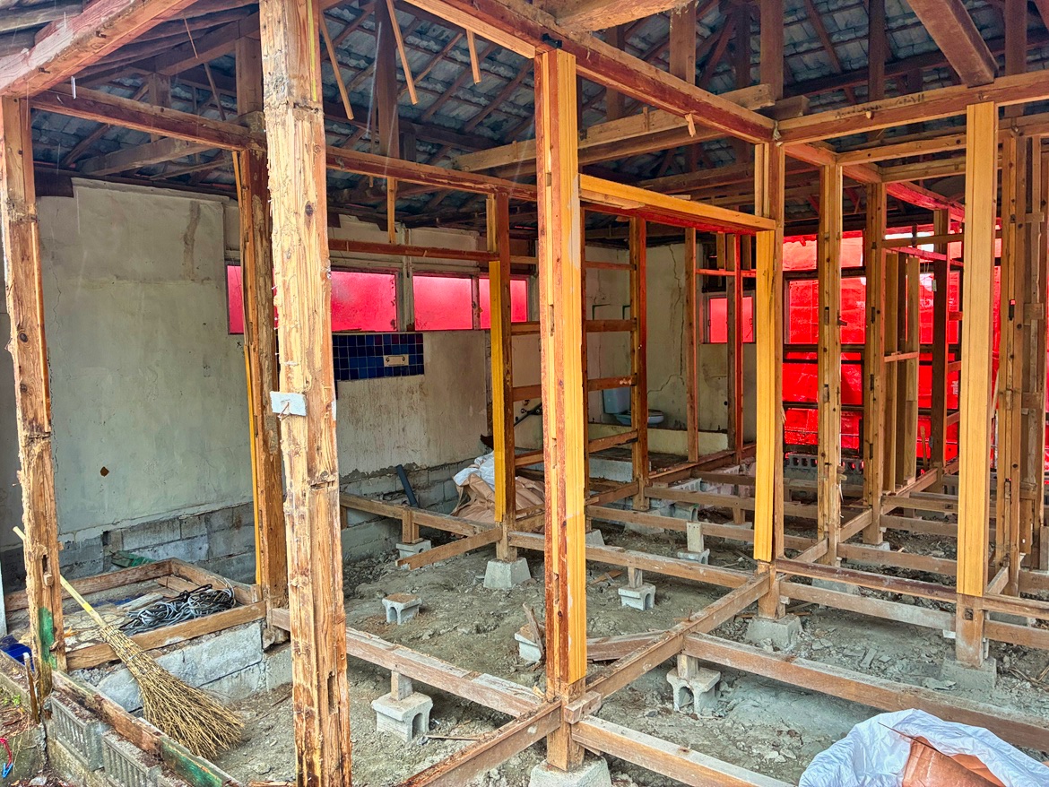沖縄県那覇市 建物解体工事 内部解体