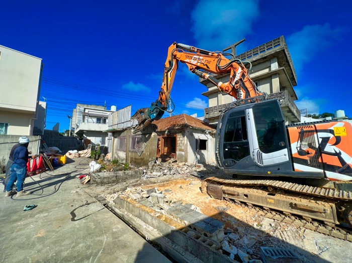 沖縄市　建物解体工事