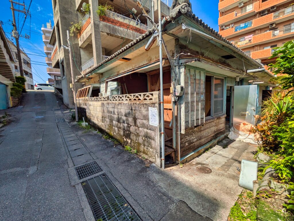 沖縄県那覇市建物解体工事